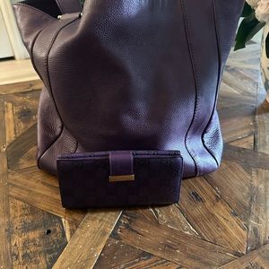 Purple Gucci leather shoulder bag